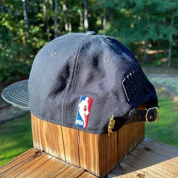 Pro Standard Chicago Bulls NBA Leather Bill Basketball Hat Cap Adjustable - Picture 5 of 10